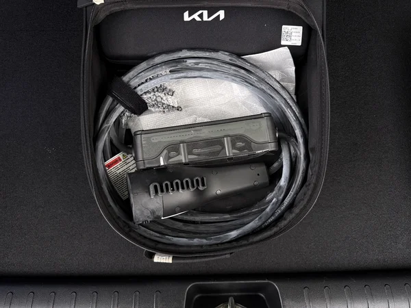 KIA EV6 (2022) — foto 25 van 33