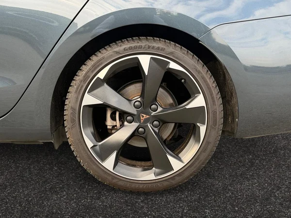 CUPRA Leon ST e-Hybrid (PHEV) (2023) — foto 18 van 22