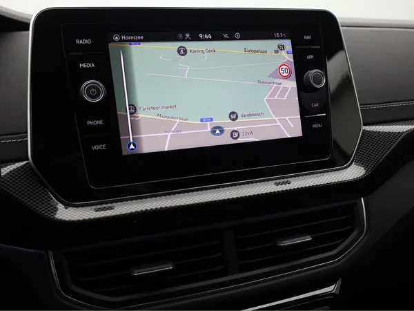 VOLKSWAGEN T-Cross (2024) — foto 6 van 19