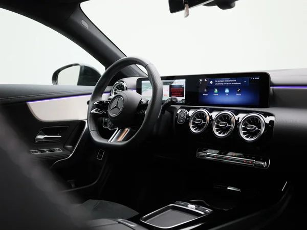 Mercedes-Benz CLA (2025) — foto 29 van 40