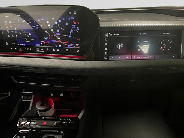 AUDI A6 Avant e-tron (2025) — foto 2 van 13