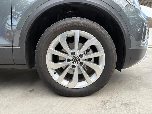 VOLKSWAGEN T-Roc (2025) — foto 17 van 24