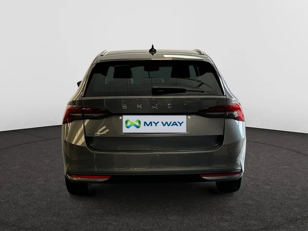 SKODA Octavia Combi (2025) — foto 16 van 24