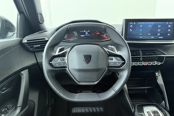 Peugeot 2008 (2025) — foto 2 van 18