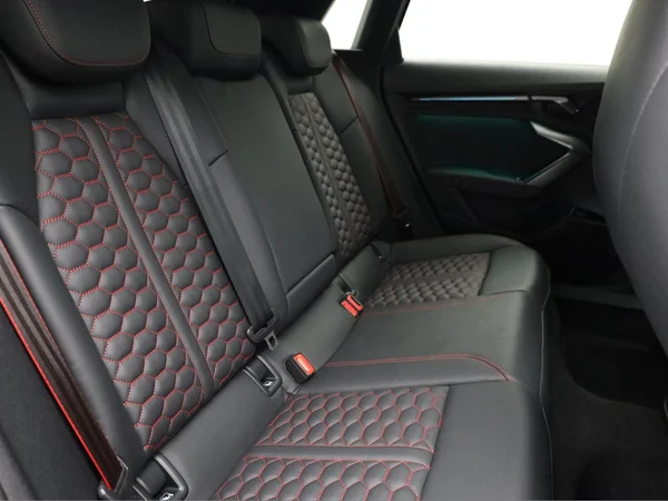 AUDI RS3 Sportback (2025) — foto 26 van 26