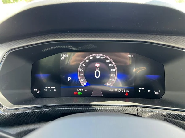 VOLKSWAGEN T-Cross (2025) — foto 6 van 24