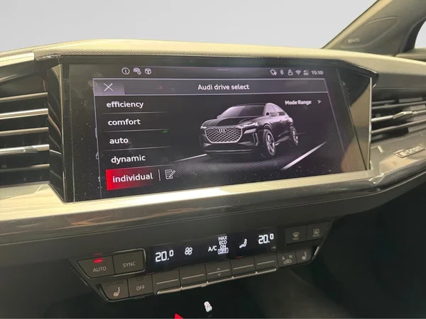 AUDI Q4 Sportback e-tron (2024) — foto 4 van 16