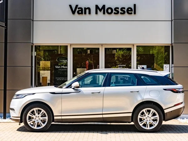 Land Rover Range Rover Velar (2021) — foto 19 van 25