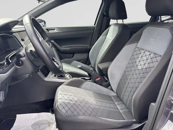 VOLKSWAGEN Polo (2024) — foto 15 van 15