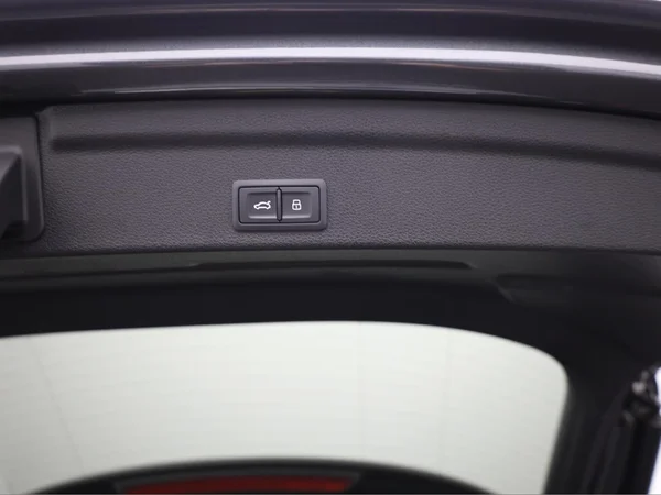 AUDI Q3 Sportback PHEV (2022) — foto 3 van 23