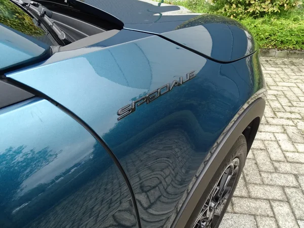Alfa Romeo Junior (2026) — foto 4 van 31