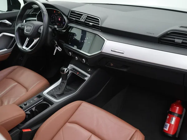 AUDI Q3 PHEV (2021) — foto 23 van 29