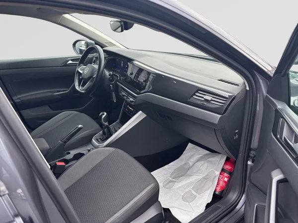 VOLKSWAGEN Taigo (2021) — foto 3 van 19