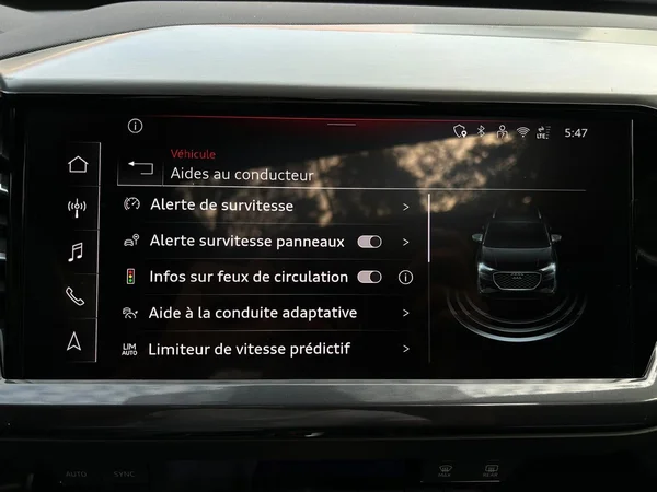 AUDI Q4 e-tron (2025) — foto 4 van 27