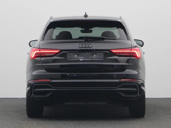 AUDI Q3 (2023) — foto 18 van 21