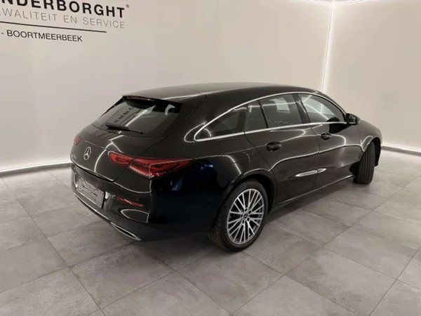 Mercedes-Benz CLA (2023) — foto 12 van 21