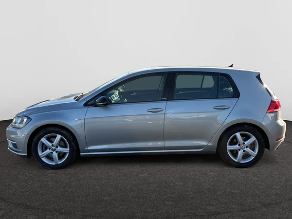 VOLKSWAGEN Golf VII (2020) — foto 12 van 20