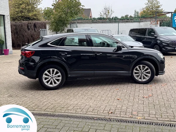 Audi Q3 (2022) — foto 54 van 55