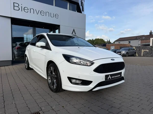 Ford Focus (2017) — foto 14 van 20