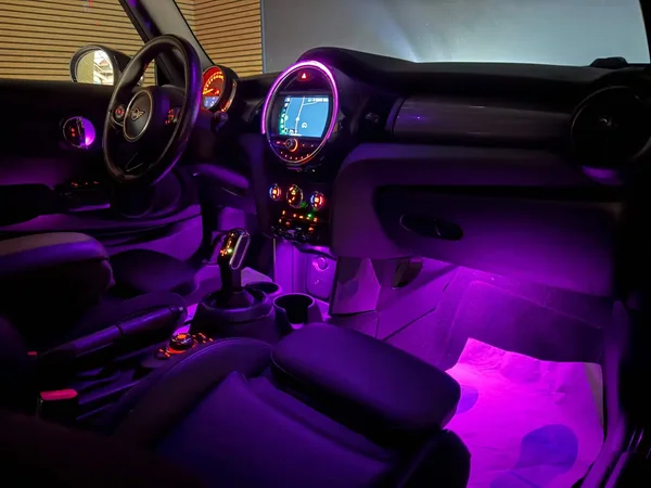Mini Cooper (2019) — foto 7 van 22