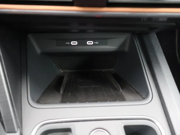 CUPRA Formentor (2024) — foto 13 van 33