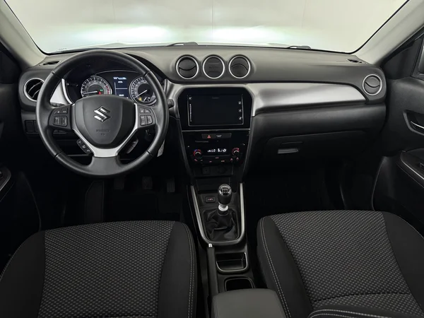 SUZUKI Vitara (2023) — foto 27 van 27