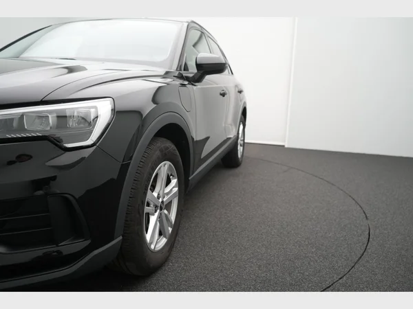 AUDI Q3 (2021) — foto 4 van 30