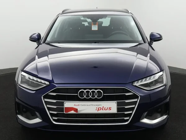 Audi A4 (2022) — foto 28 van 31