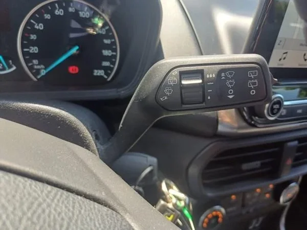 Ford EcoSport (2018) — foto 17 van 24