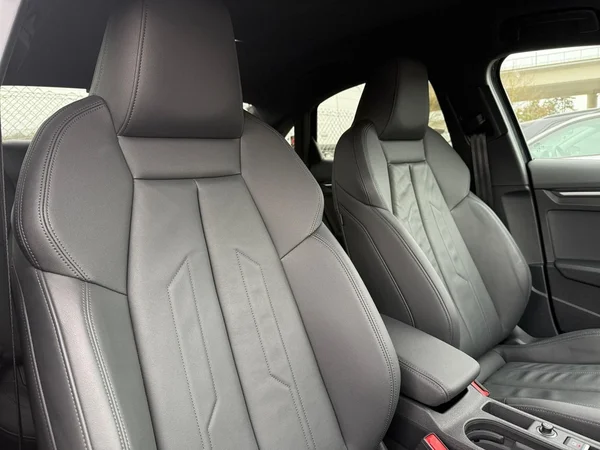 AUDI A3 Sedan (2024) — foto 8 van 28