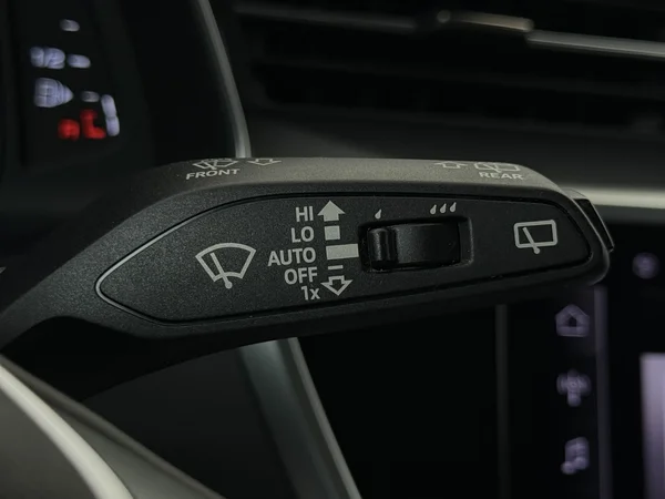 AUDI A6 (2021) — foto 17 van 32