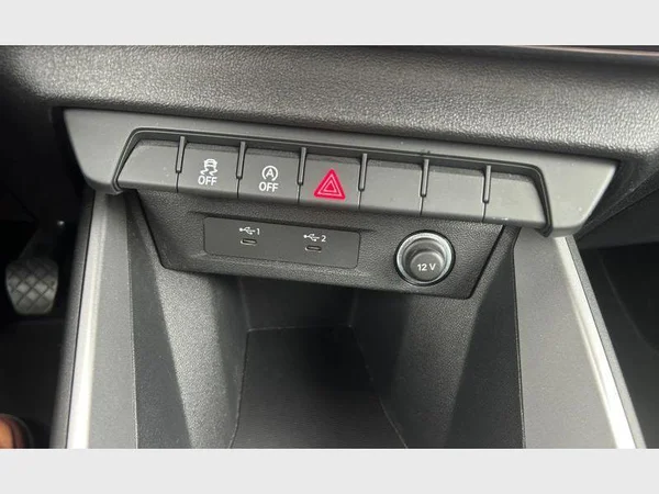 Audi A1 allstreet (2023) — foto 13 van 29