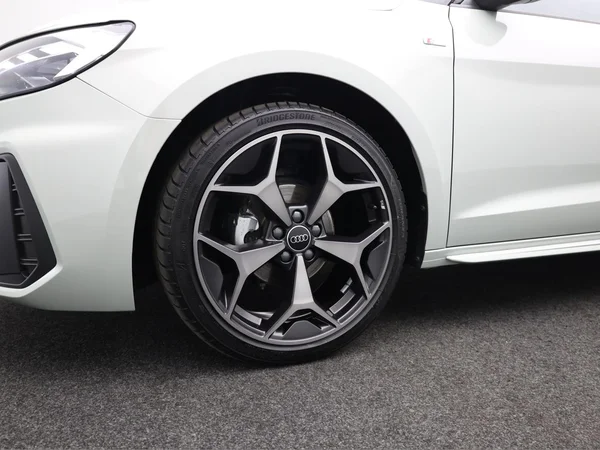 AUDI A1 Sportback (2025) — foto 3 van 19