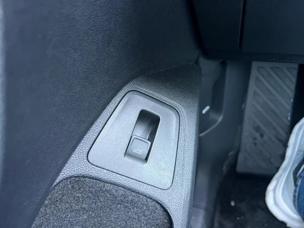 VOLKSWAGEN Tiguan Dsl (2022) — foto 20 van 28
