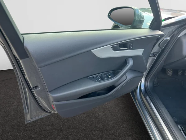 AUDI A4 SW (2017) — foto 4 van 24
