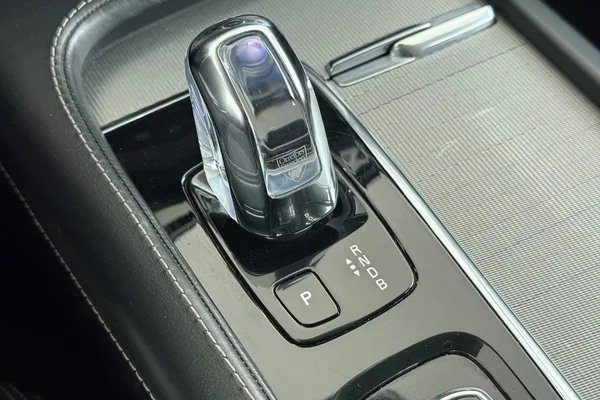 Volvo XC90 PHEV (2019) — foto 41 van 41
