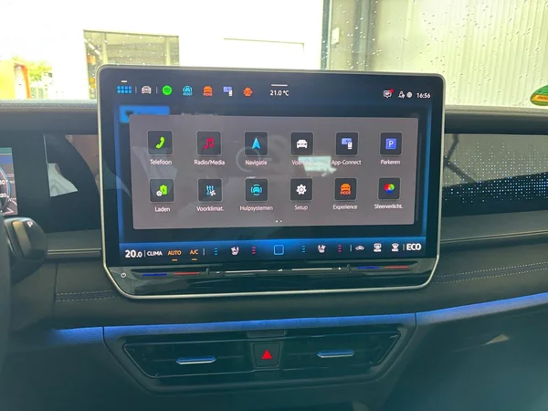 VOLKSWAGEN Tayron eHybrid (PHEV) (2026) — foto 5 van 24