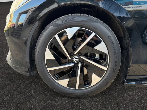VOLKSWAGEN ID.7 Tourer (2026) — foto 8 van 9