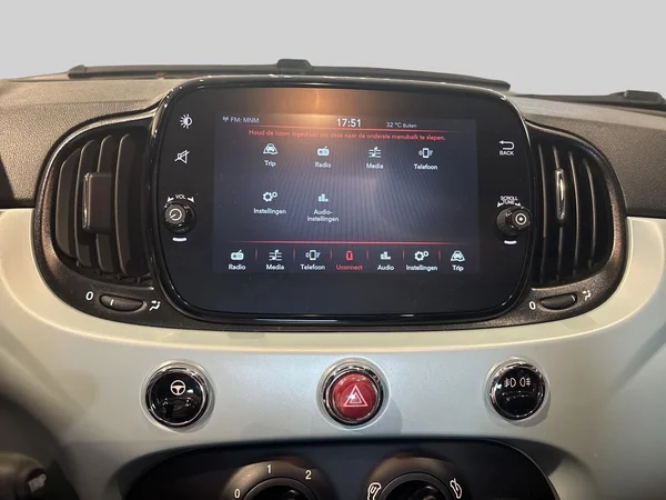 Fiat 500C (2024) — foto 4 van 15