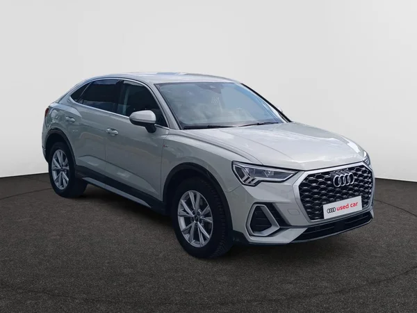 AUDI Q3 Sportback PHEV (2023) — foto 21 van 21