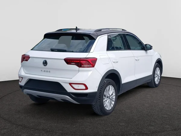 VOLKSWAGEN T-Roc (2022) — foto 12 van 21