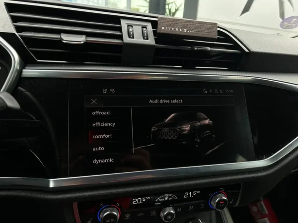 Audi Q3 (2022) — foto 7 van 28