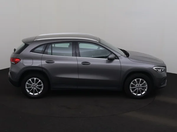MERCEDES GLA 250 (2022) — foto 27 van 31