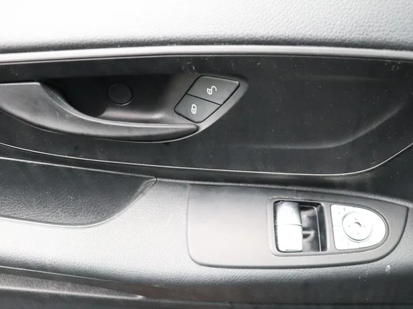 Mercedes-Benz Vito (2025) — foto 26 van 26