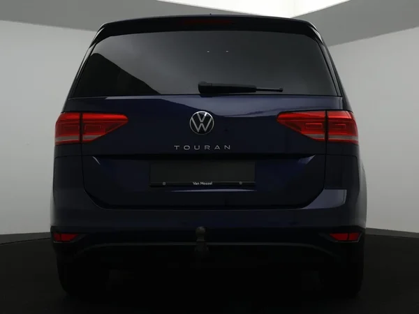 Volkswagen Touran (2023) — foto 28 van 31