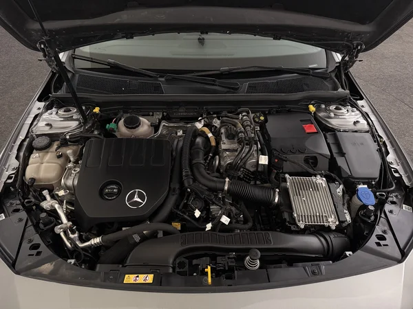 MERCEDES CLA 250 (2023) — foto 6 van 34