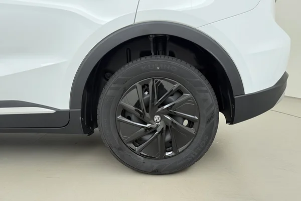MG ZS Hybrid+ (HEV) (2026) — foto 13 van 16