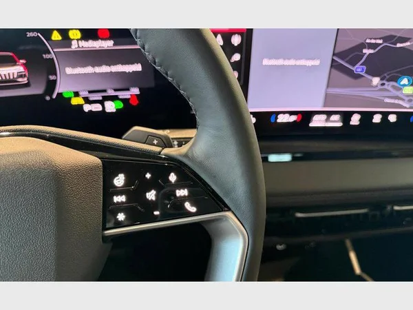 AUDI Q6 Sportback e-tron (2026) — foto 18 van 25