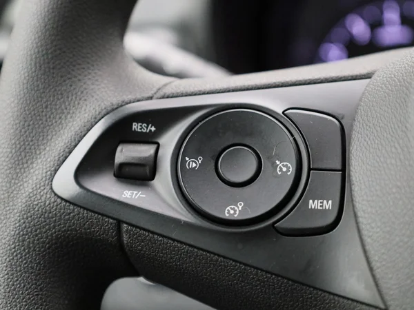 Opel Combo Life (2023) — foto 13 van 39