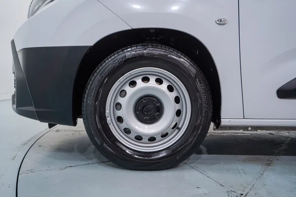 Toyota E-Proace Van Mwb (2024) — foto 2 van 59